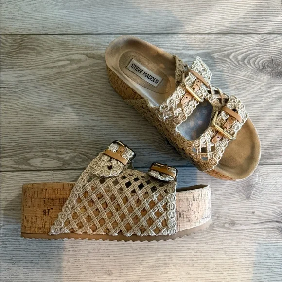 STEVE MADDEN Women's Kali High Platform Footbed Sandals - Picture 2 of 4